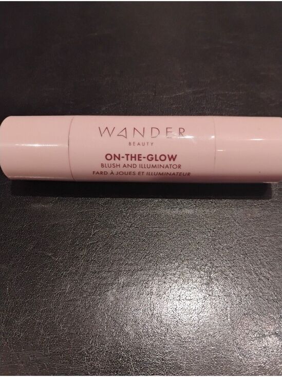 Wander Beauty Other - 2 Sided Stick Wander Beauty On-The-Glow Blush and Illuminator Stick